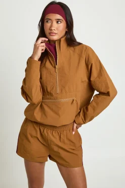 Short De Sport À Détails De Panneaux Contrastés
