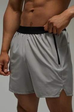 Short de sport perforé - MAN Active