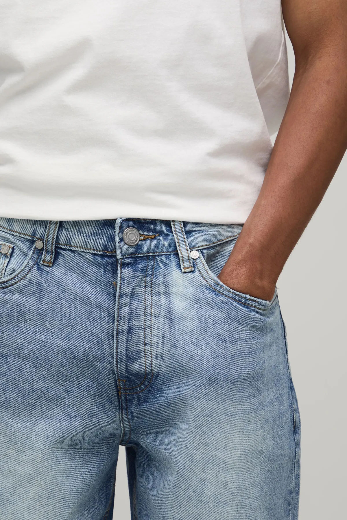 boohooMAN Short En Denim Délavé À L'acide Coupe Décontractée<Homme Denim|Tout Afficher