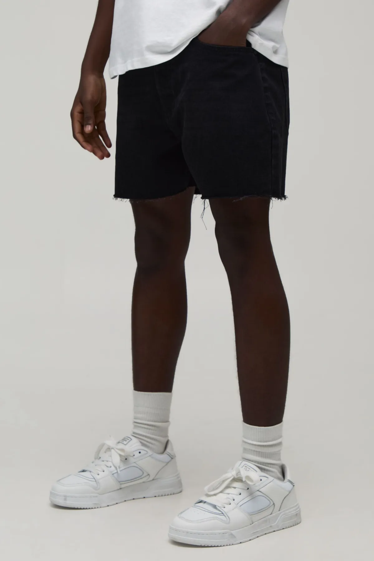 boohooMAN Short En Denim Rigide Longueur Courte<Homme Denim|Tout Afficher