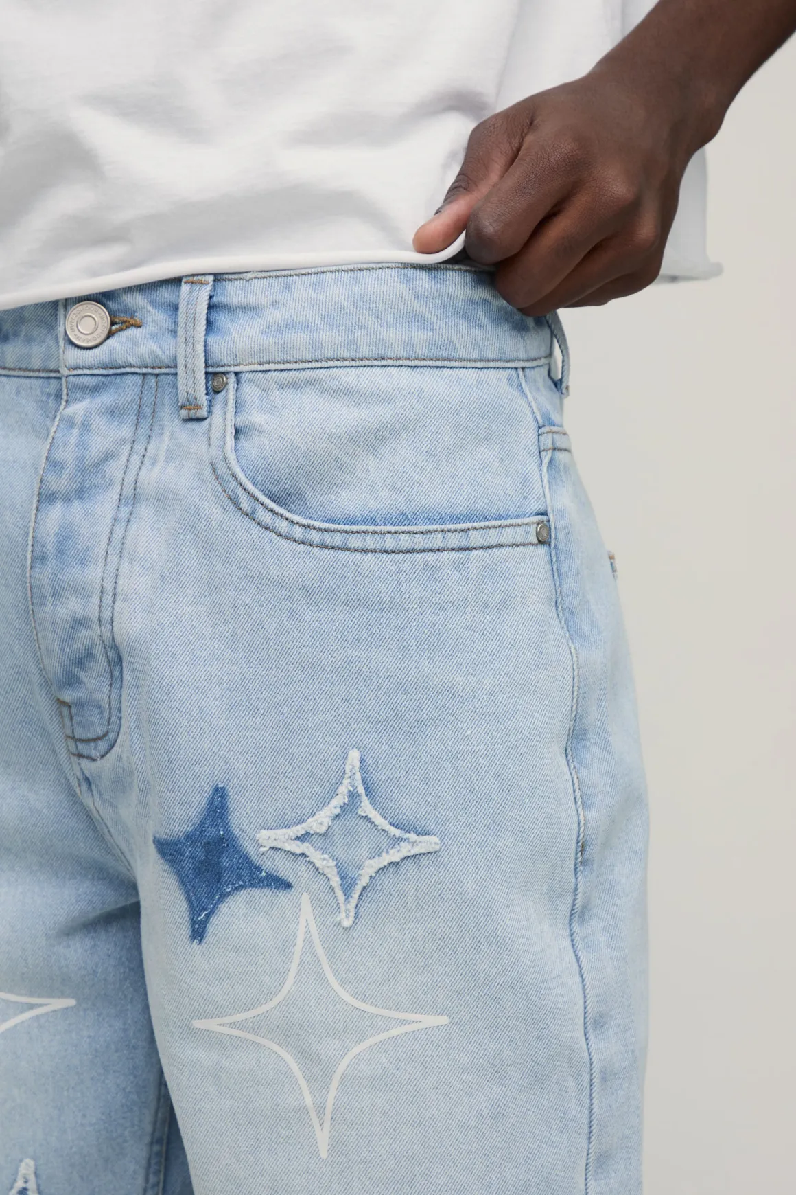 Short En Denim Rigide Étoile Appliquée Coupe Décontractée