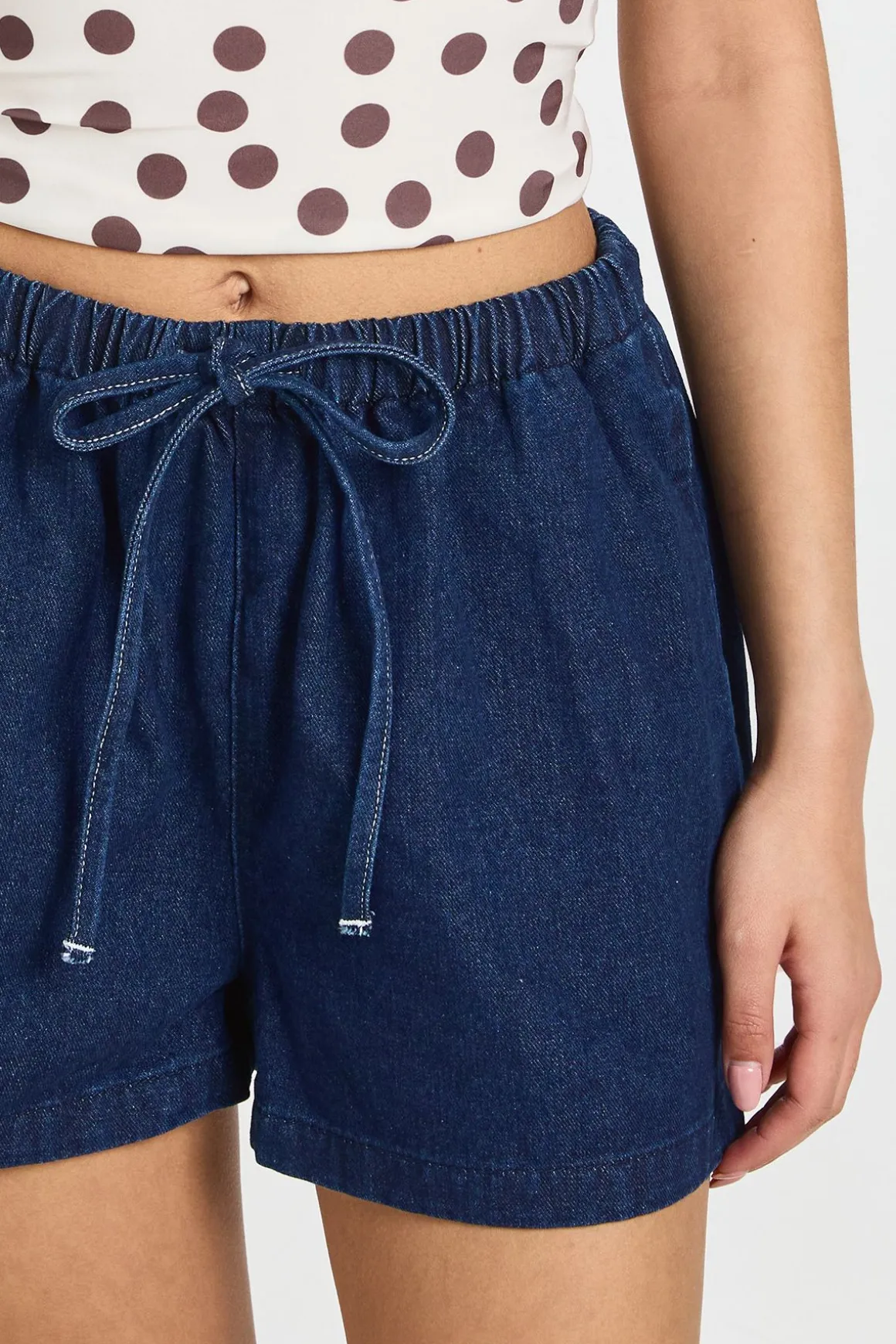Short En Denim À Taille Élastiquée
