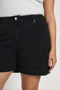 boohoo Short en jean boyfriend grande taille<Femme Denim|Shorts