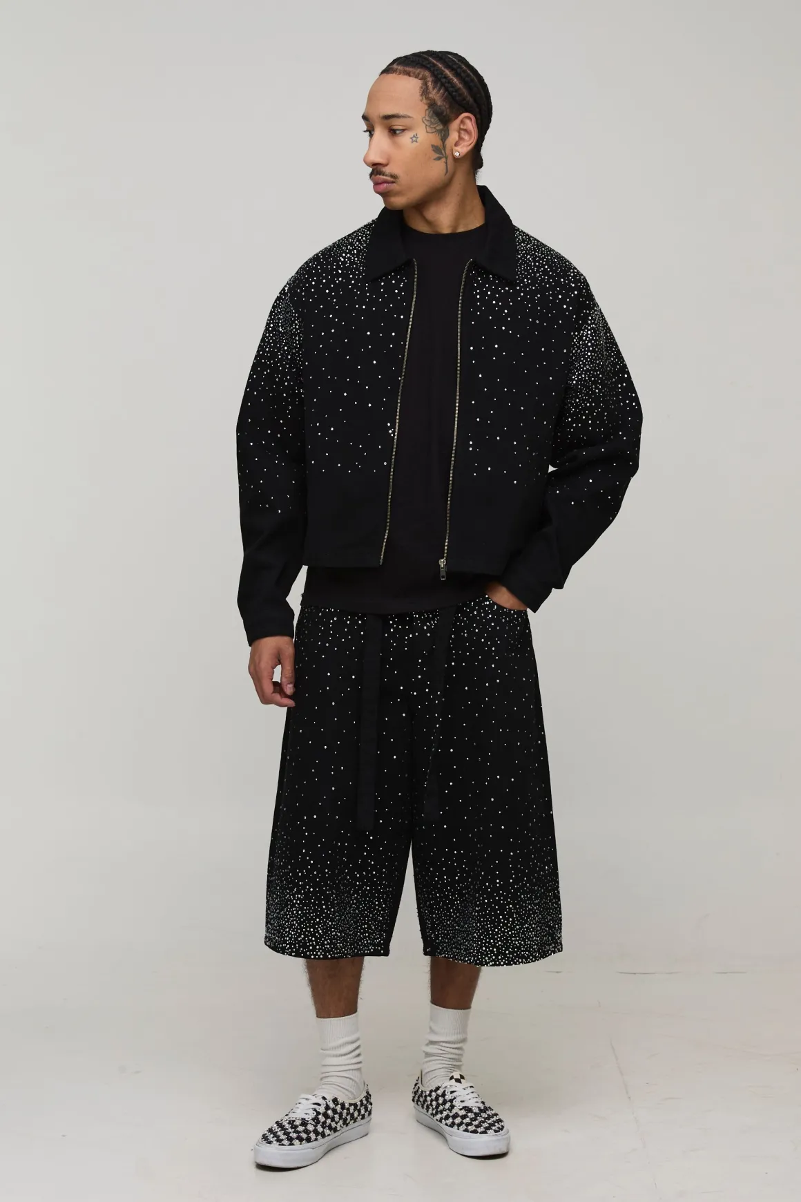 Short En Jean Délavé Coupe Ample Avec Ceinture Et Strass