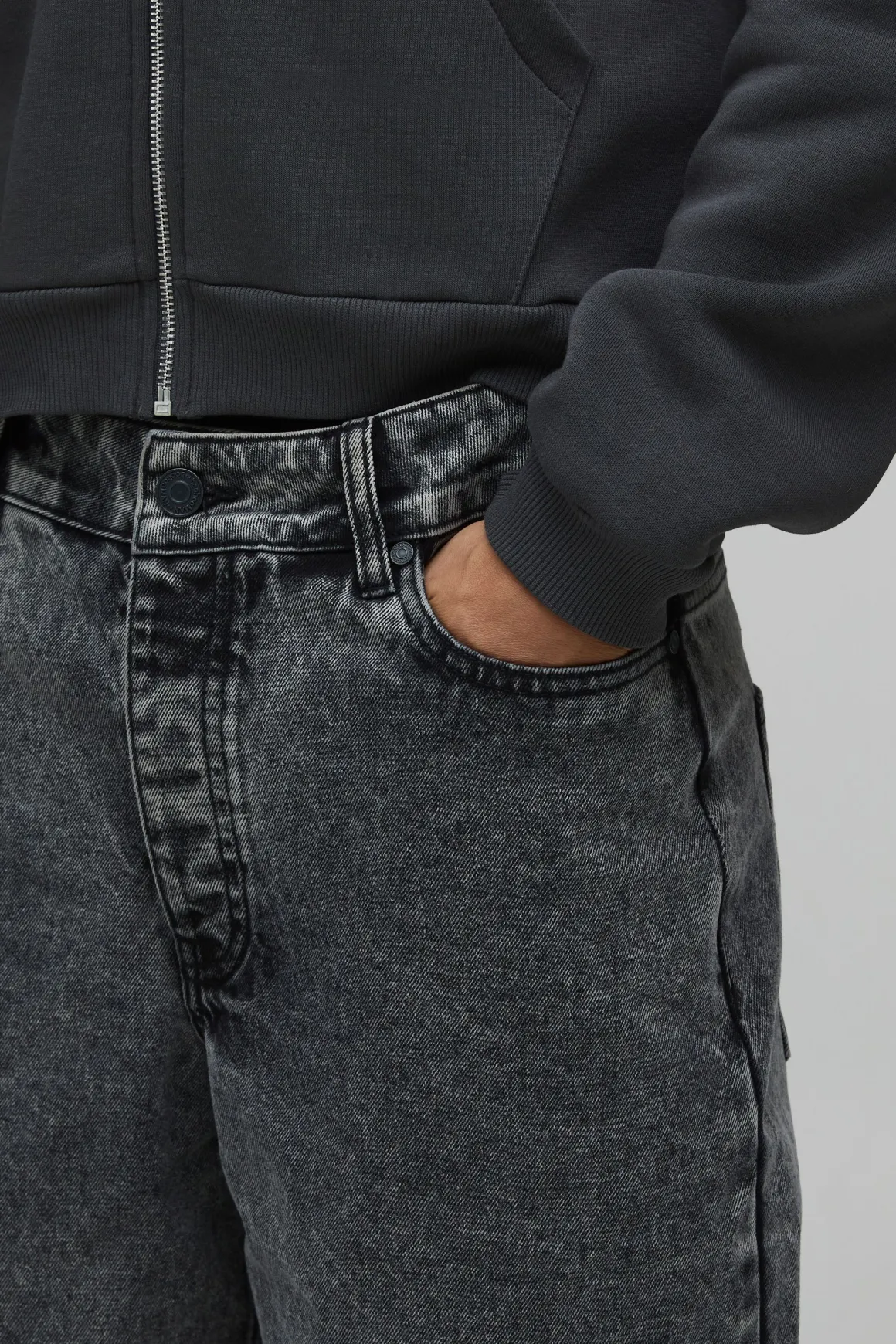 Short En Jean Délavé À L'acide Coupe Longue