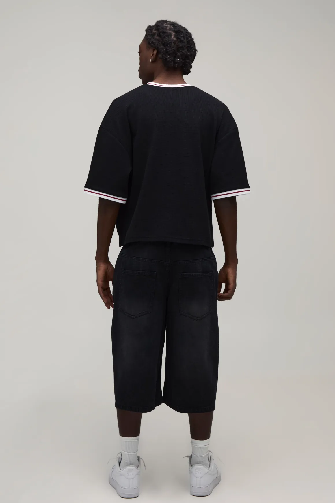 Short En Jean Long Avec Ourlet Brodé De Fleurs