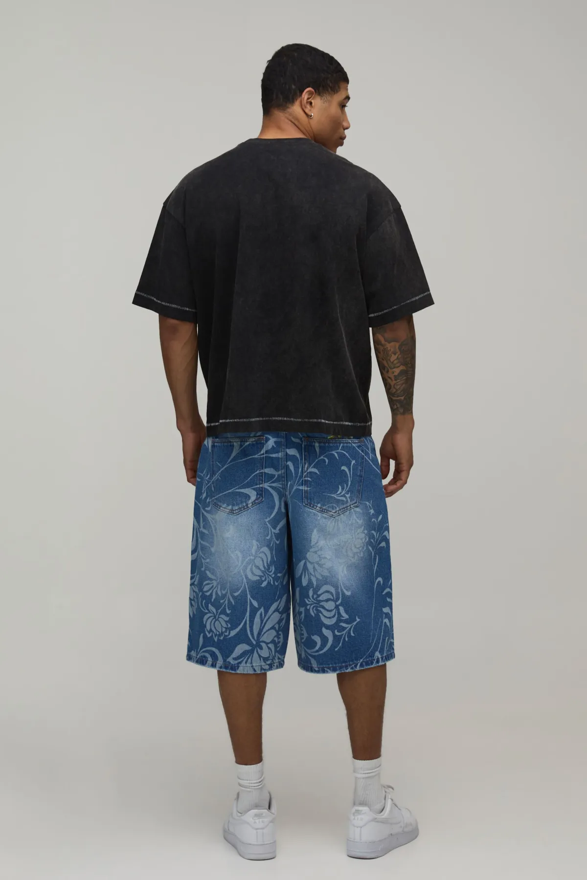 boohooMAN Short En Jean Long Broderie Florale<Homme Jorts|Denim