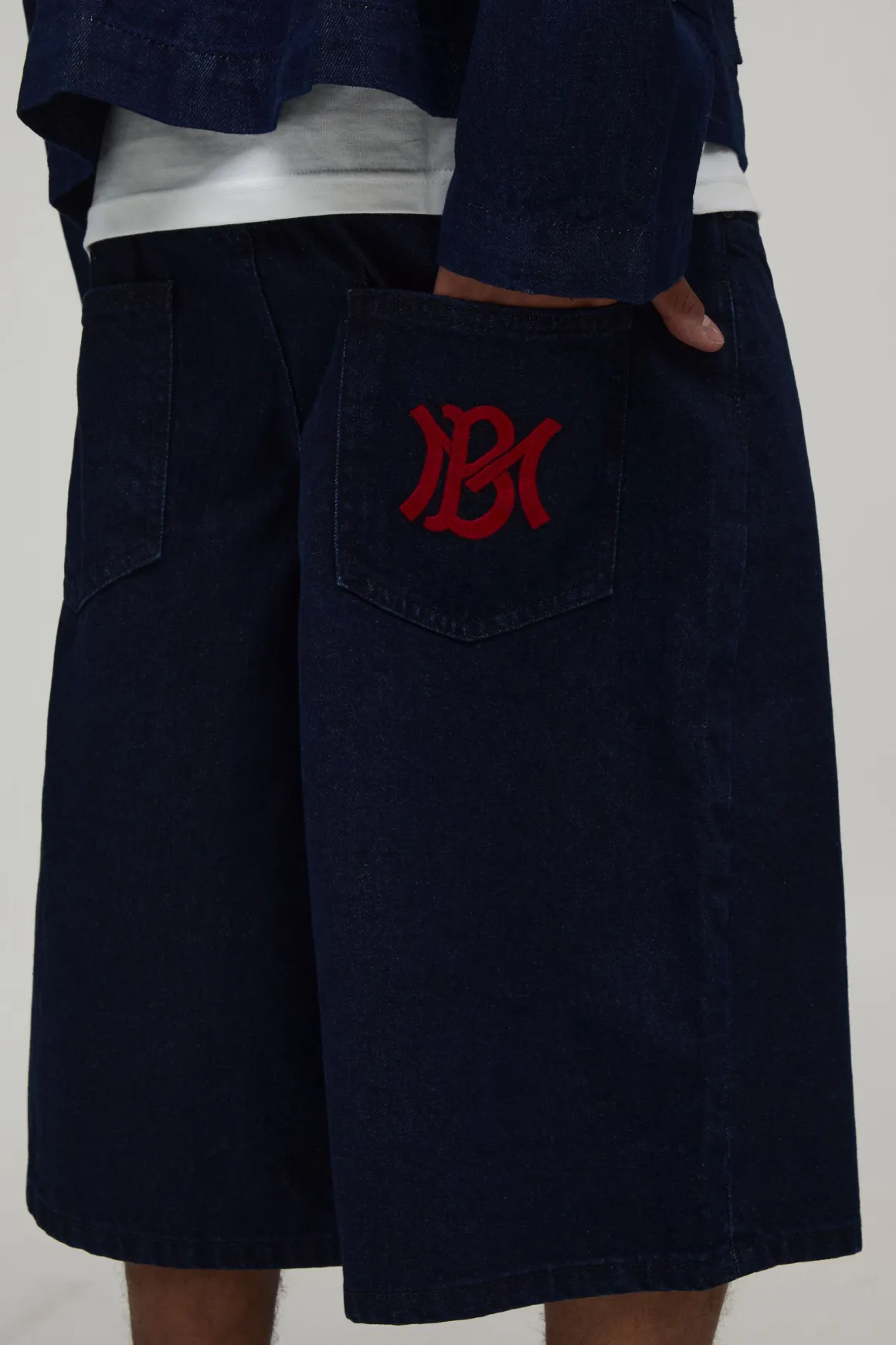 Short En Jean Long Brodé Varsity