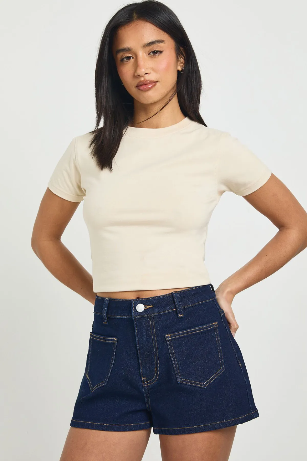 boohoo Short En Jean Petite Taille Avec Détail Poches Avant<Femme Denim|Shorts