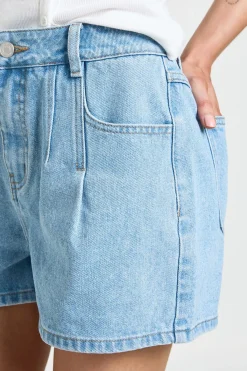 boohoo Short En Jean Plissé Taille Haute Petite<Femme Denim|Shorts