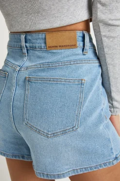 Short En Jean Taille Haute Avec Détail De Poches Avant Pour Grandes Tailles