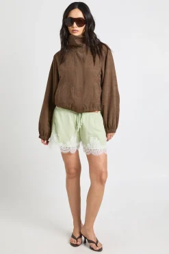 boohoo Short En Mousseline À Bordure En Dentelle<Femme Satin Et Dentelle|Shorts