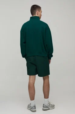 Short En Nylon Ample Longueur Courte Avec Passepoil