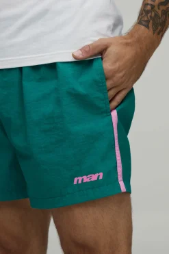 boohooMAN Short En Nylon Décontracté Longueur Courte Avec Bande Latérale<Homme Shorts