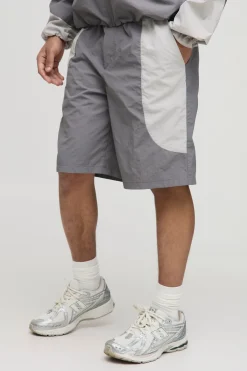 boohooMAN Short en nylon à taille élastiquée, coupe décontractée, blocs de couleur<Homme Shorts