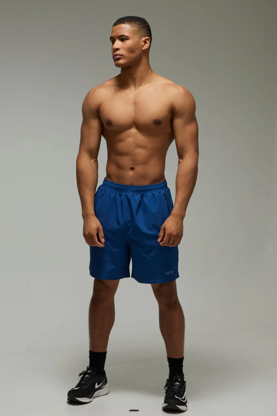 Short Homme Actif Regular Fit Stretch Tissé 7 pouces