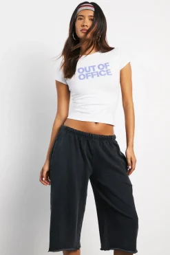 Short Jogger 3/4 Taille Basse À Ourlet Brut Et Finition Bouclette Délavée