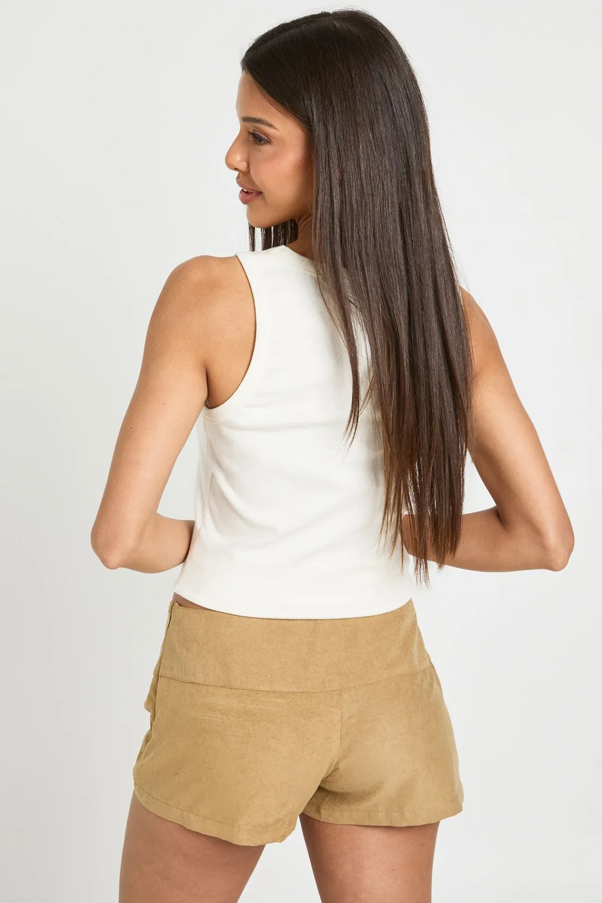 boohoo Short À Lacets Avec Détails Cloutés<Femme Tons Neutres|Satin Et Dentelle
