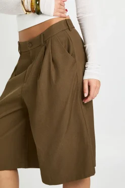 Short Long Plissé Style Boxer À Coupe Ajustée