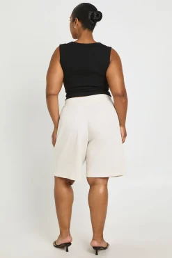 boohoo Short Long Taille Plus Avec Détail Ceinture Et Plis Devant Coupe Ajustée<Femme Tailleurs|Shorts