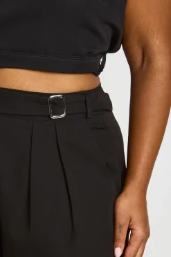 boohoo Short Long Tailleur À Détail Taille Et Plis Devant Grande Taille<Femme Tailleurs|Shorts