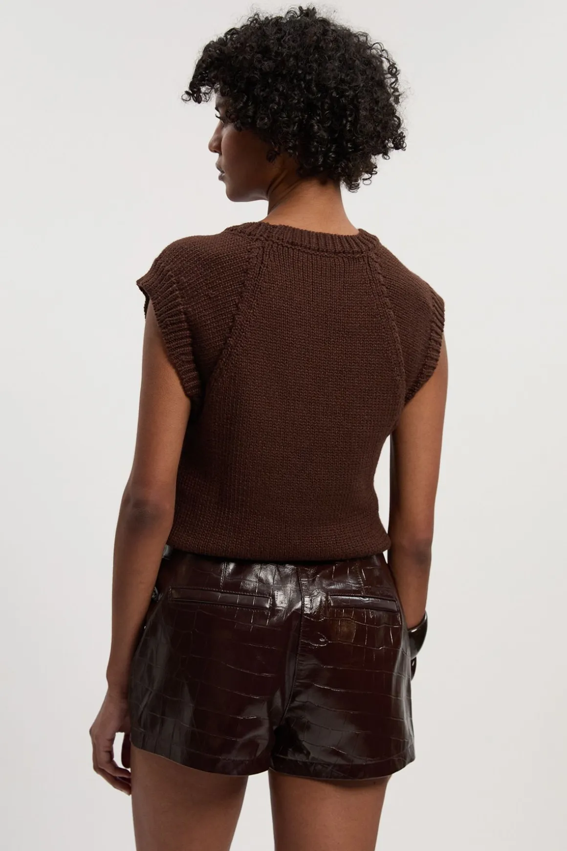 Short Mini en Cuir Gaufré Crocodile Brillant