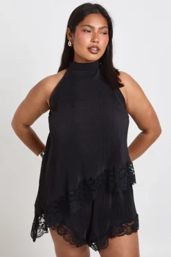 boohoo Short Plissé Grande Taille Avec Bordure En Dentelle<Femme Satin Et Dentelle|Shorts