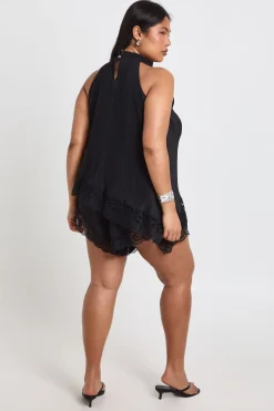 boohoo Short Plissé Grande Taille Avec Bordure En Dentelle<Femme Satin Et Dentelle|Shorts