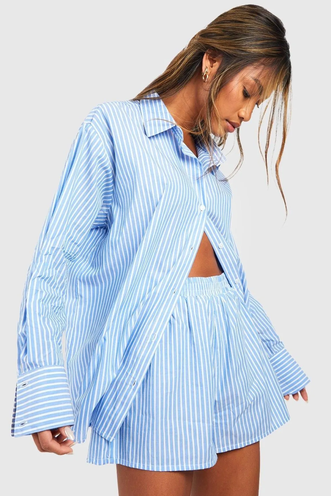 Short pyjama en coton à fines rayures