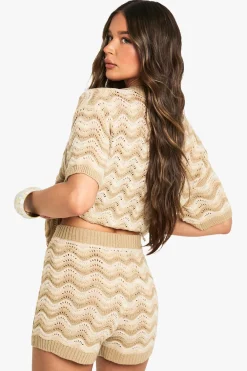 Short rayé au crochet