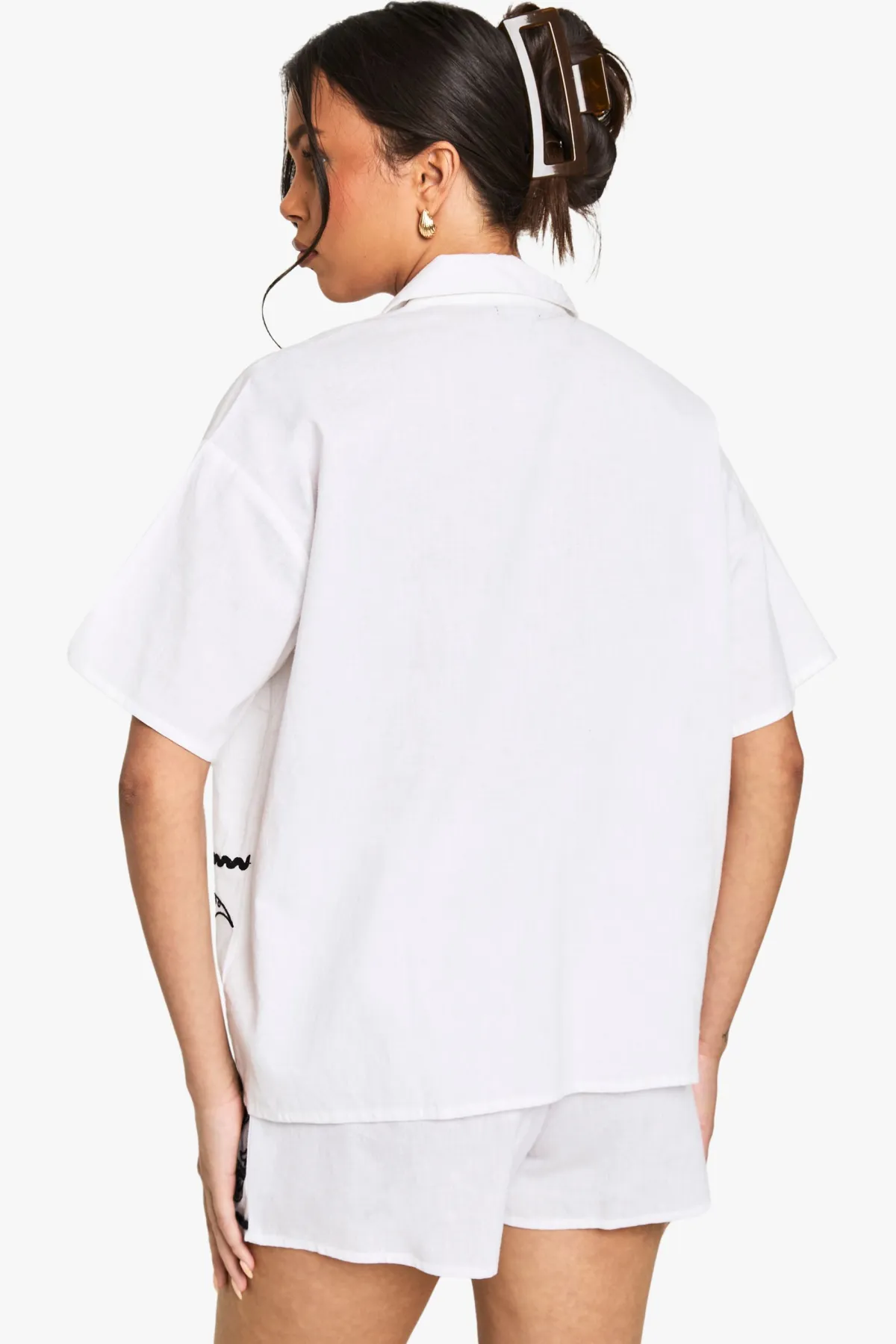 boohoo Shorts en popeline de coton avec garniture brodée<Femme Shorts