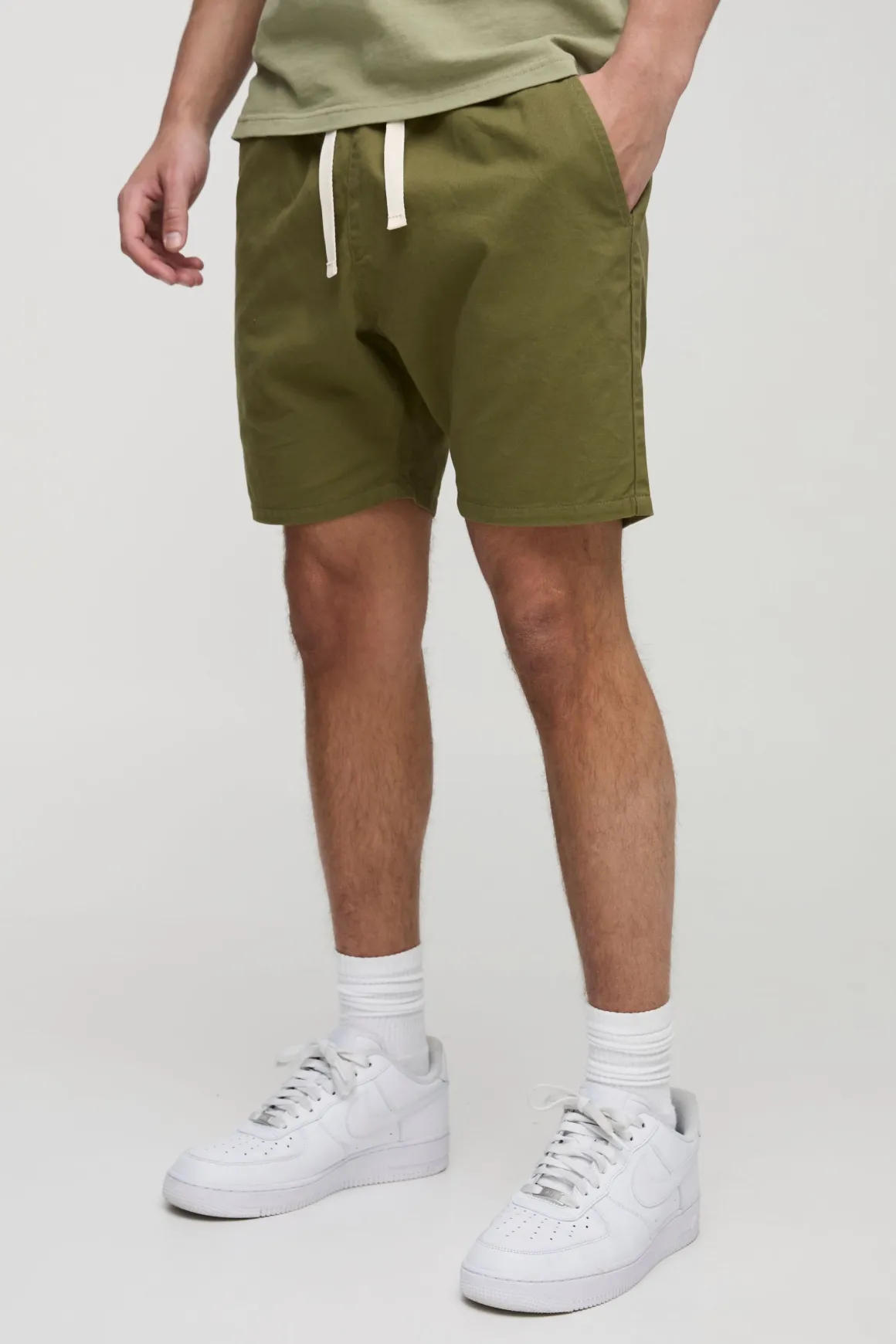 Shorts en sergé coupe slim à taille élastique