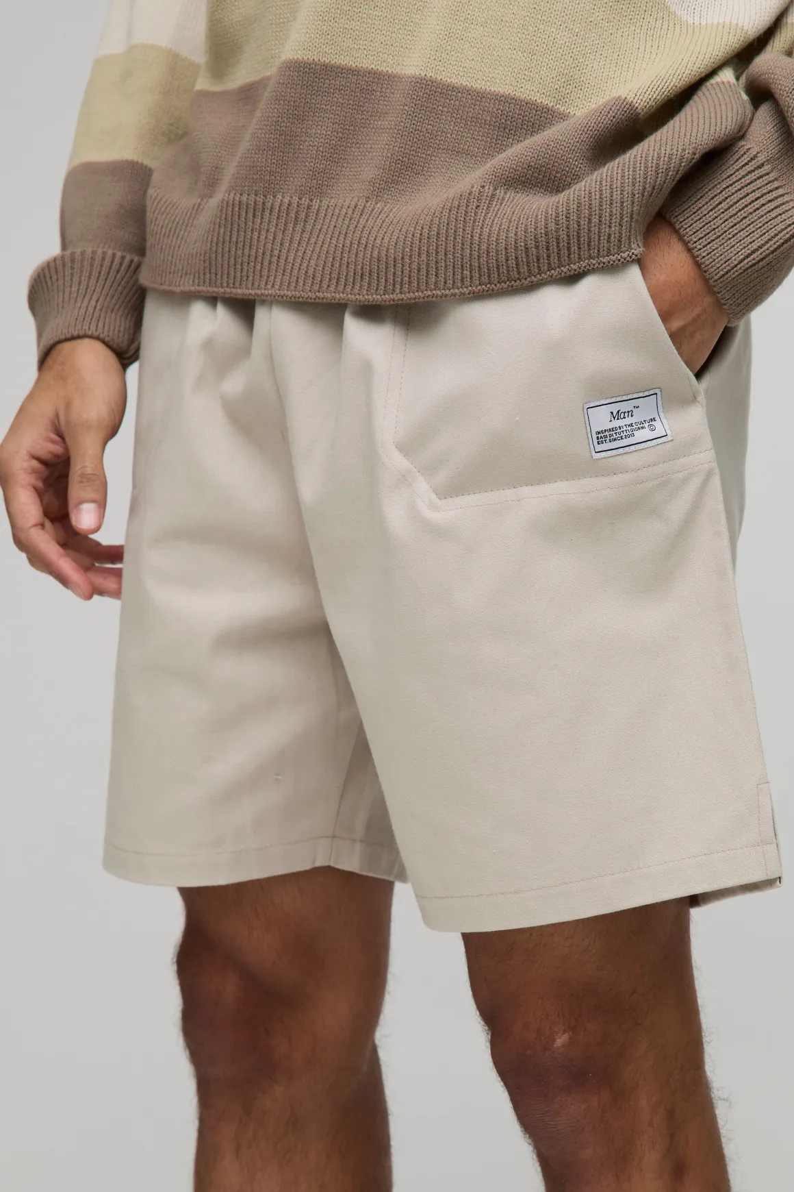 Shorts en toile à taille élastiquée, coupe décontractée avec onglet tissé