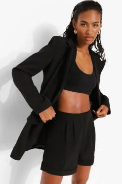 Shorts sur mesure ajustés