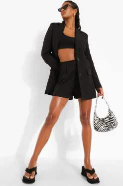 Shorts sur mesure ajustés