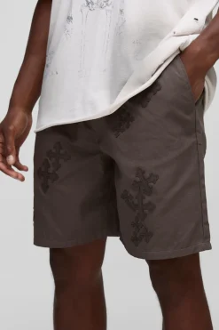 boohooMAN Shorts à taille élastiquée, coupe décontractée, avec appliqué croisé<Homme Shorts