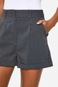 Shorts Tailleur à Rayures Fines