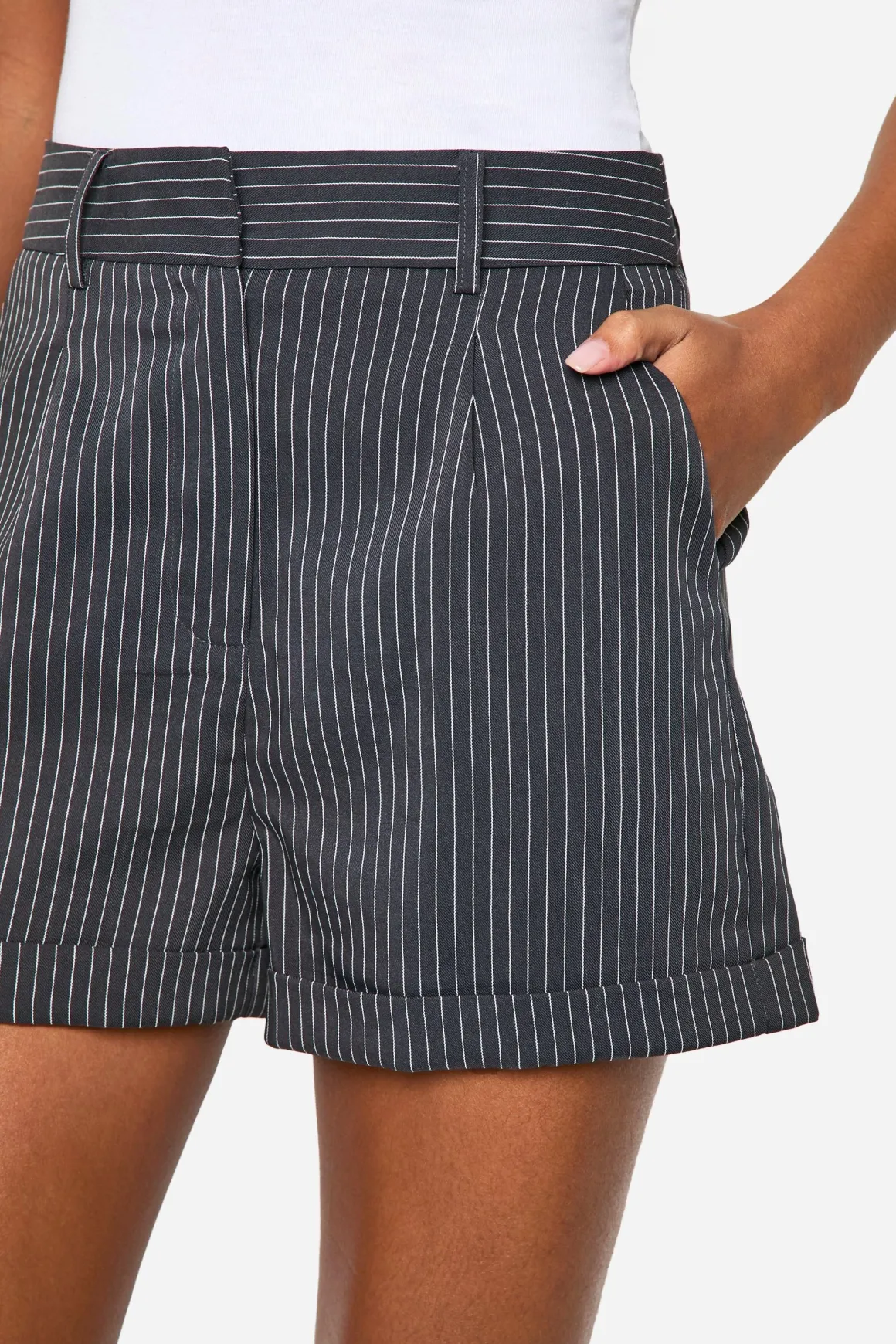 Shorts Tailleur à Rayures Fines