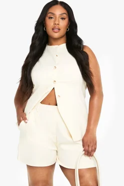 boohoo Short sur mesure pour grandes tailles<Femme Tailleurs|Shorts