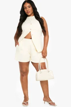 boohoo Short sur mesure pour grandes tailles<Femme Tailleurs|Shorts