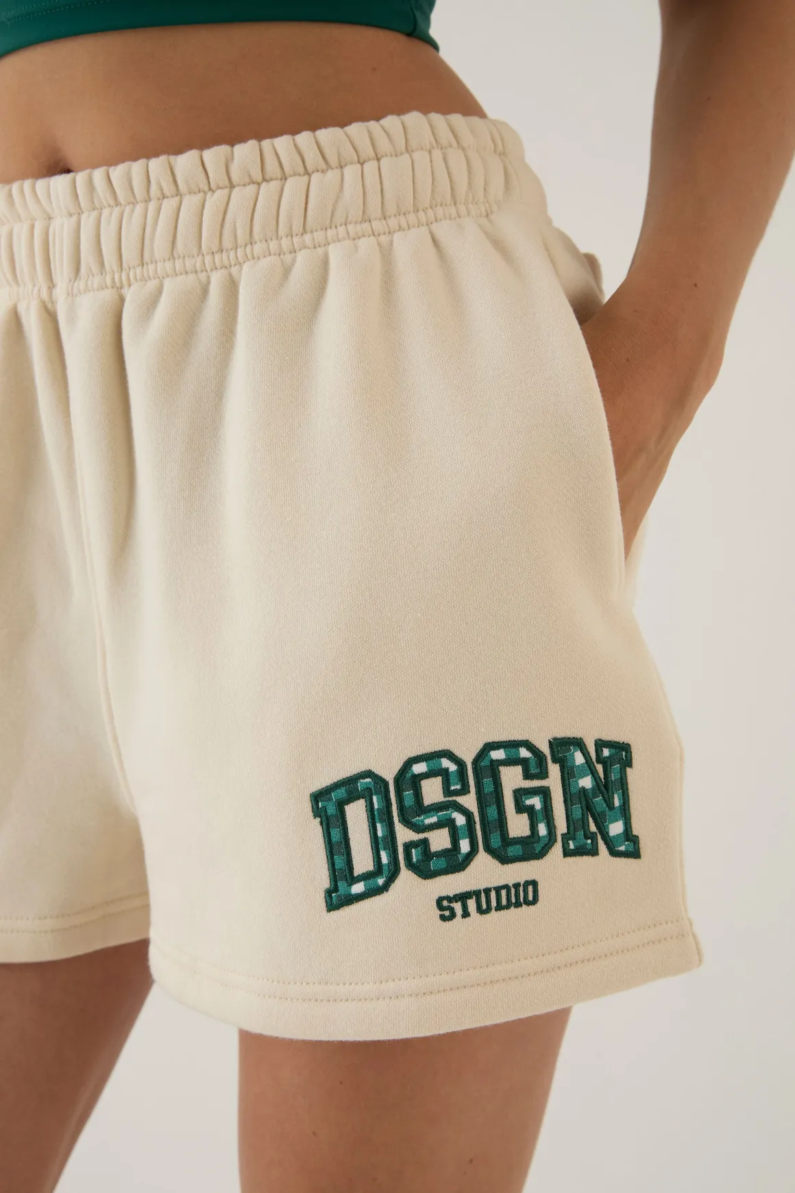 Short Sweat Appliqué Vichy Dsgn Studio