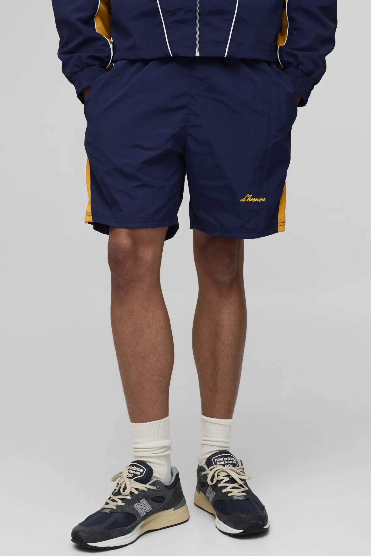 boohooMAN Short à taille élastiquée, coupe décontractée, effet froissé, bloc de couleurs<Homme Shorts