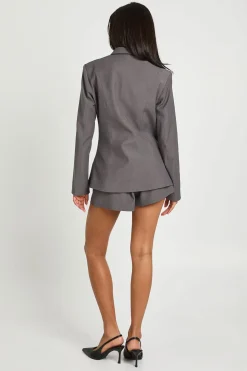 Short Tailleur À Détail De Poches