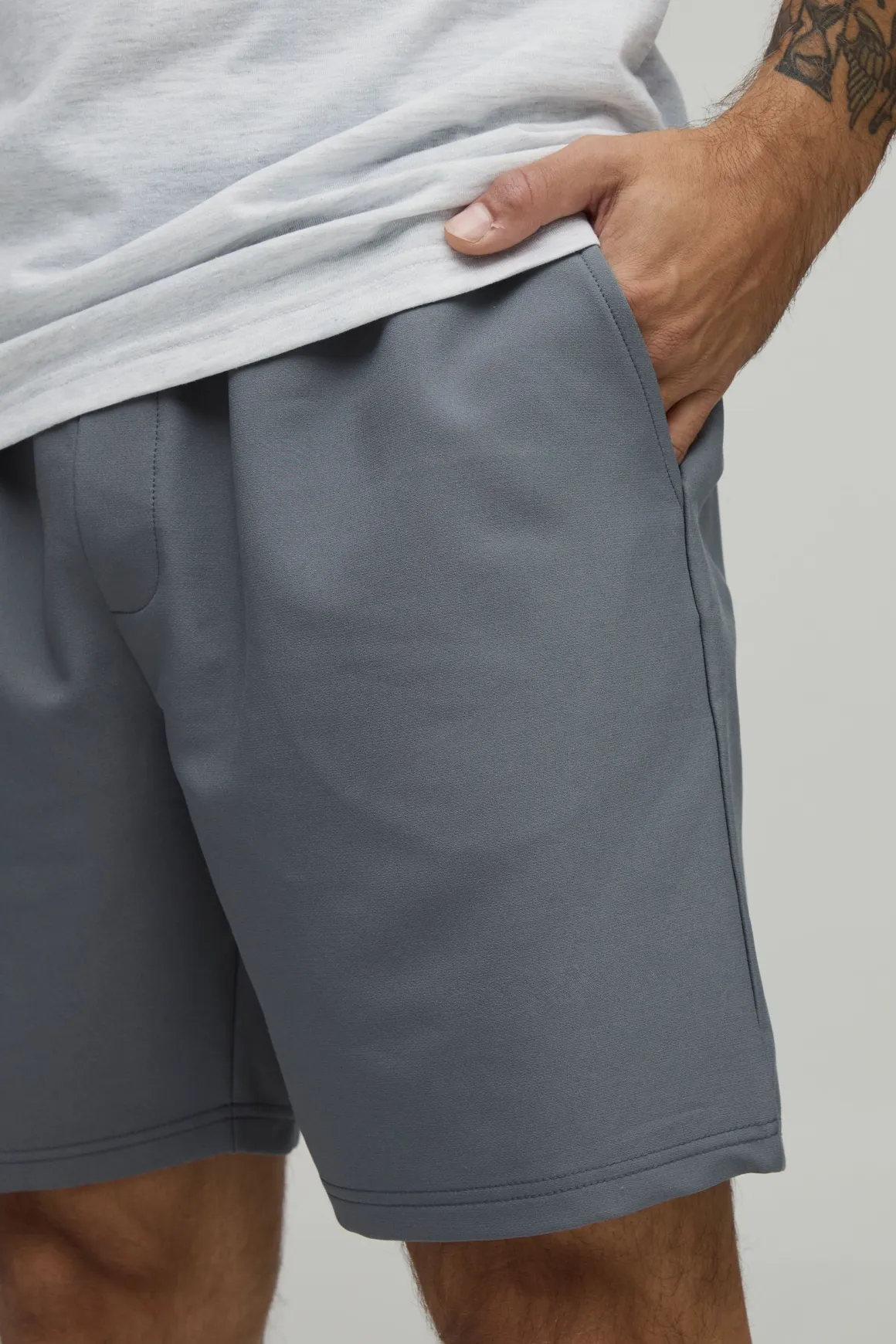 Short Technique Ajusté À Taille Élastique