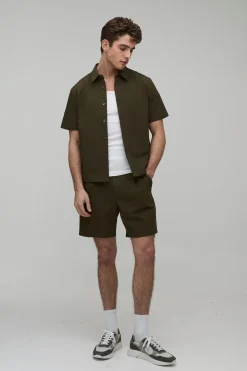 Short Technique Mi-long Coupe Ajustée