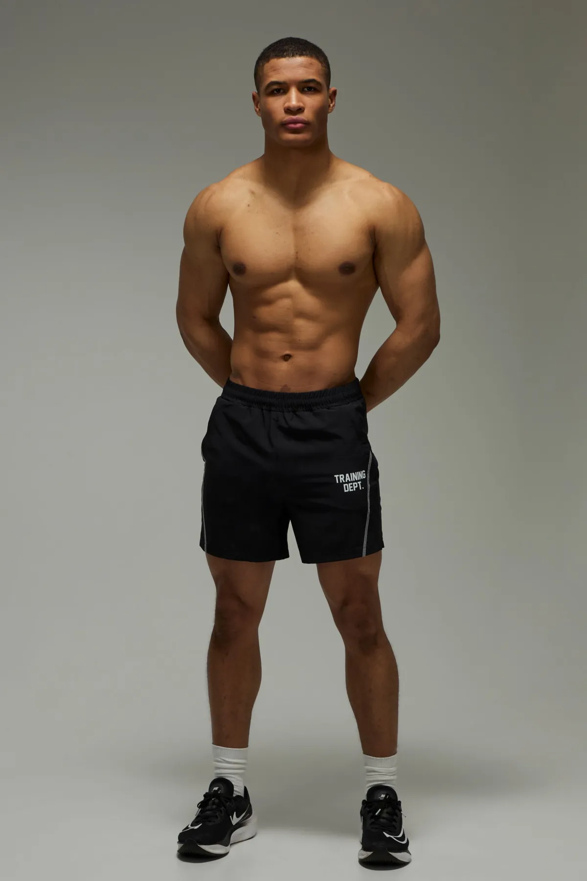 Training Dept. Short Tissé Extensible 5 Pouces À Coutures Contrastées Training Dept<Femme Tout Afficher|Shorts