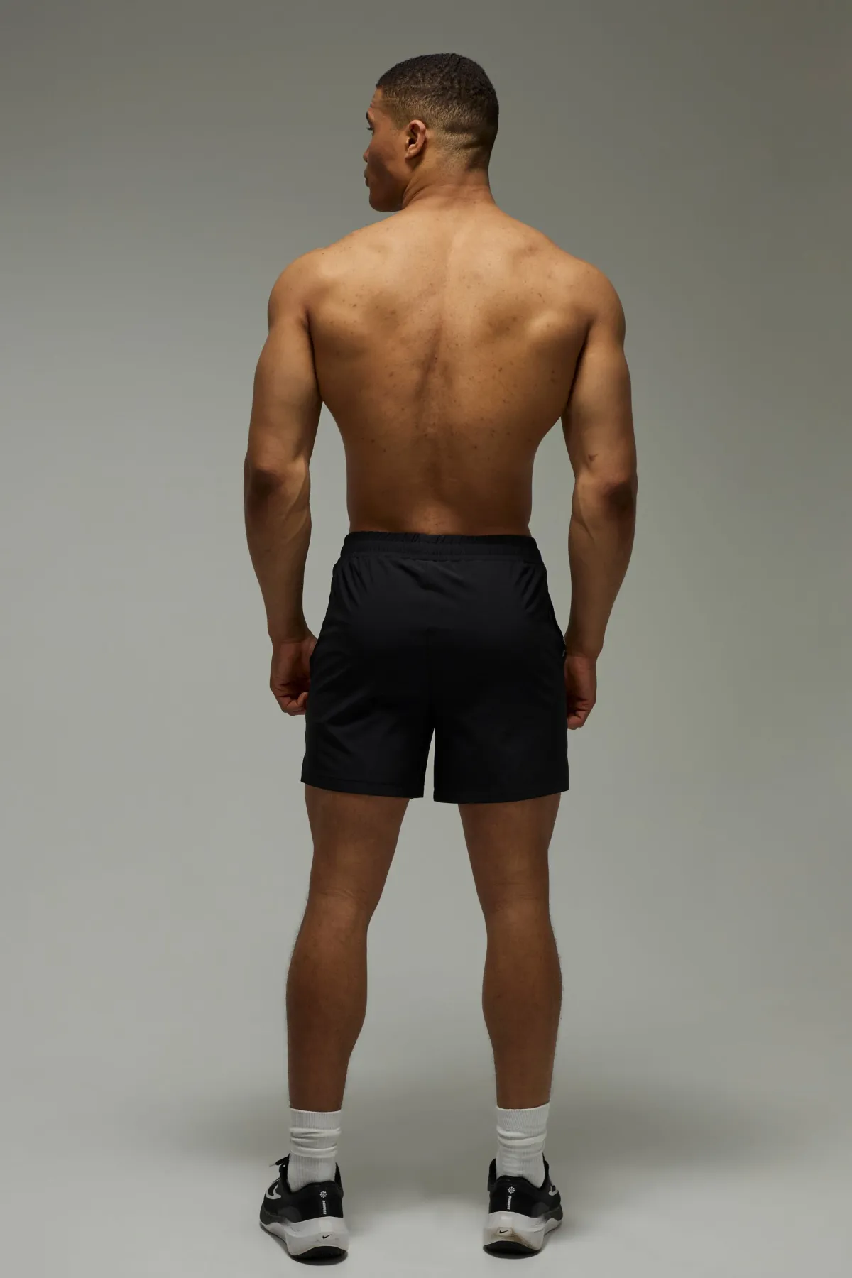 Training Dept. Short Tissé Extensible 5 Pouces À Coutures Contrastées Training Dept<Femme Tout Afficher|Shorts
