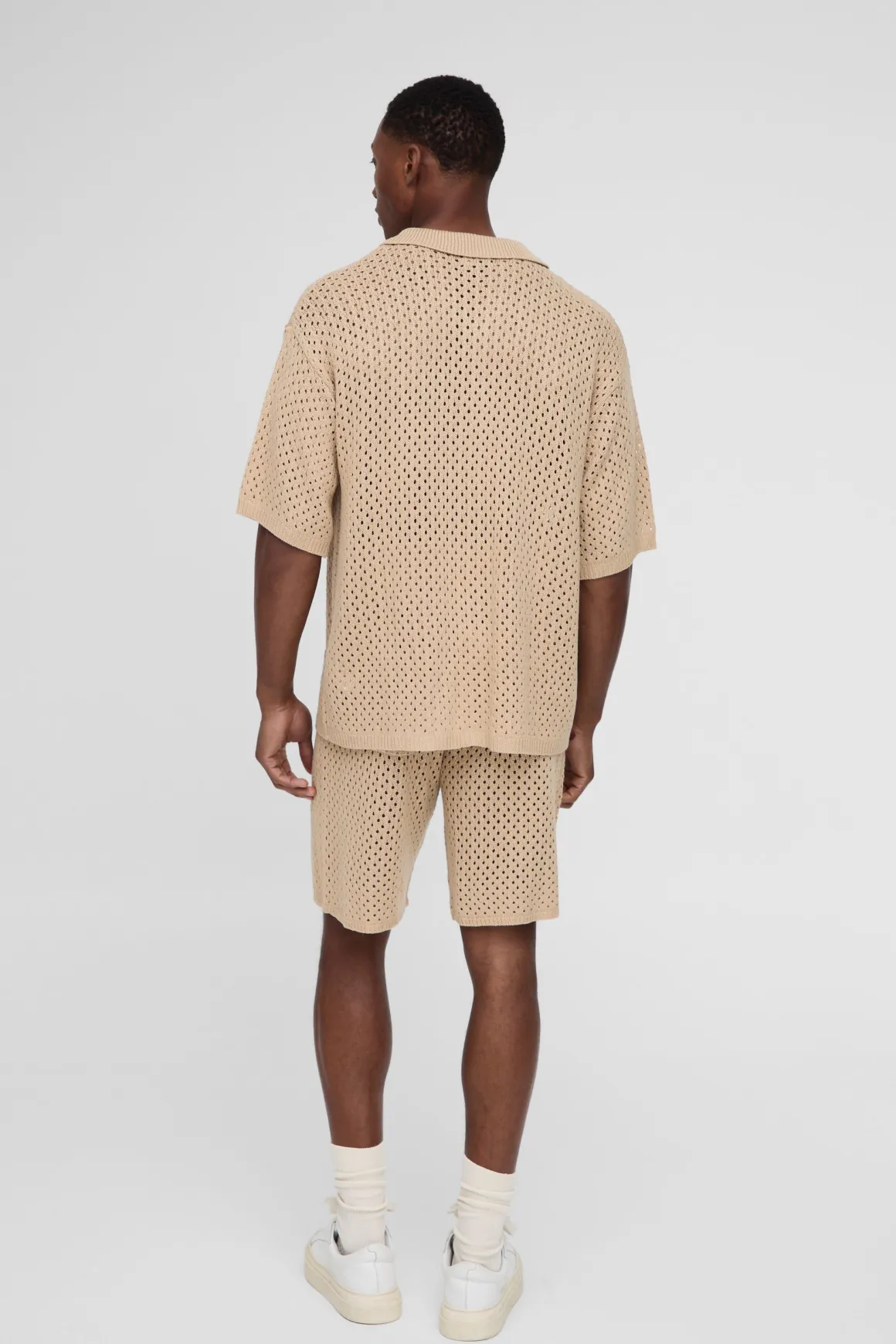 Short tricoté à la coupe décontractée, brodé, effet crochet