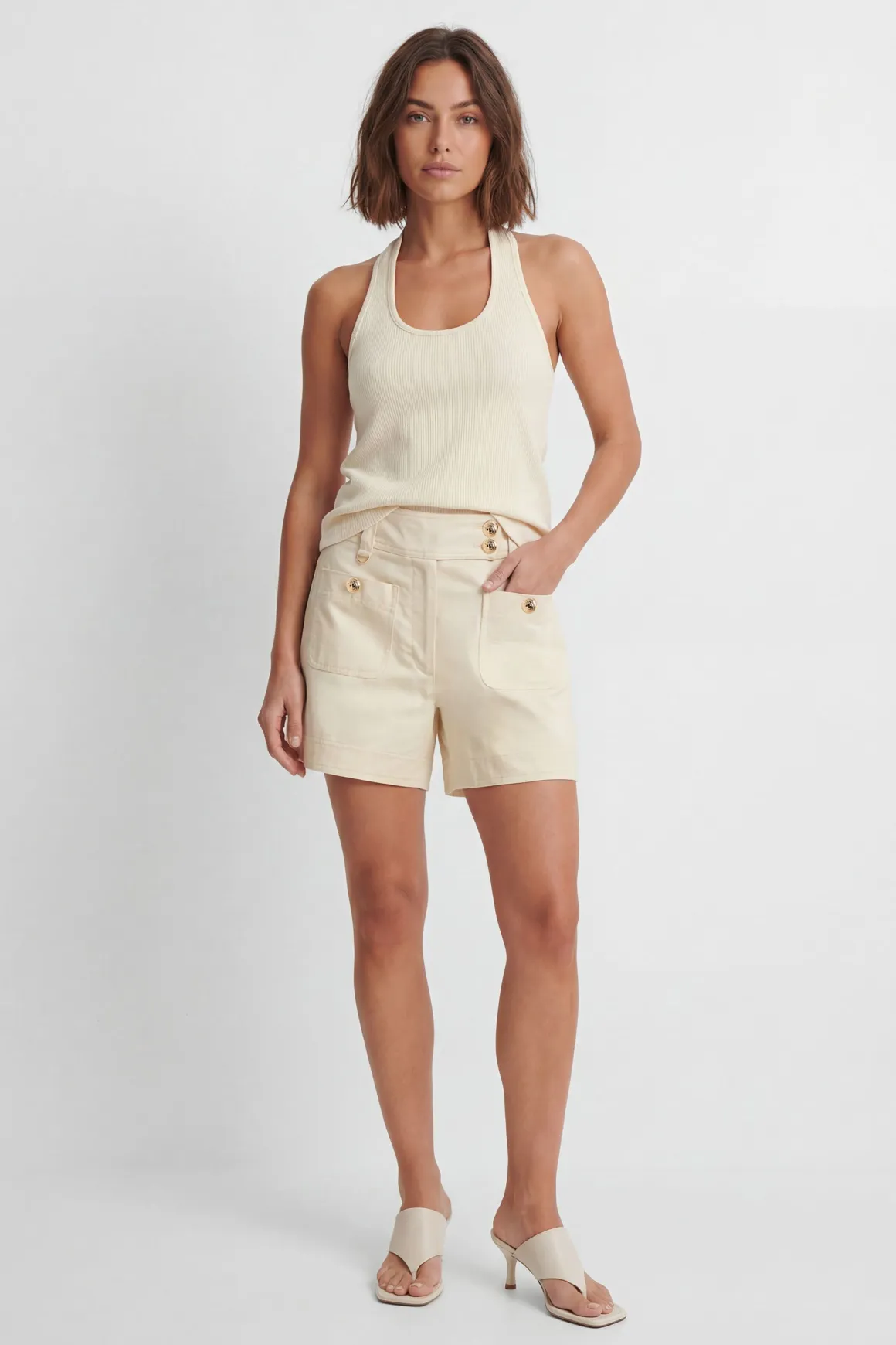 Short Utilitaire En Coton Avec Détails De Boutons