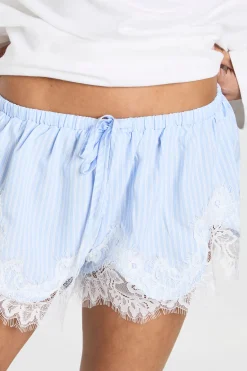 Short Évasé À Rayures Avec Bordure En Dentelle